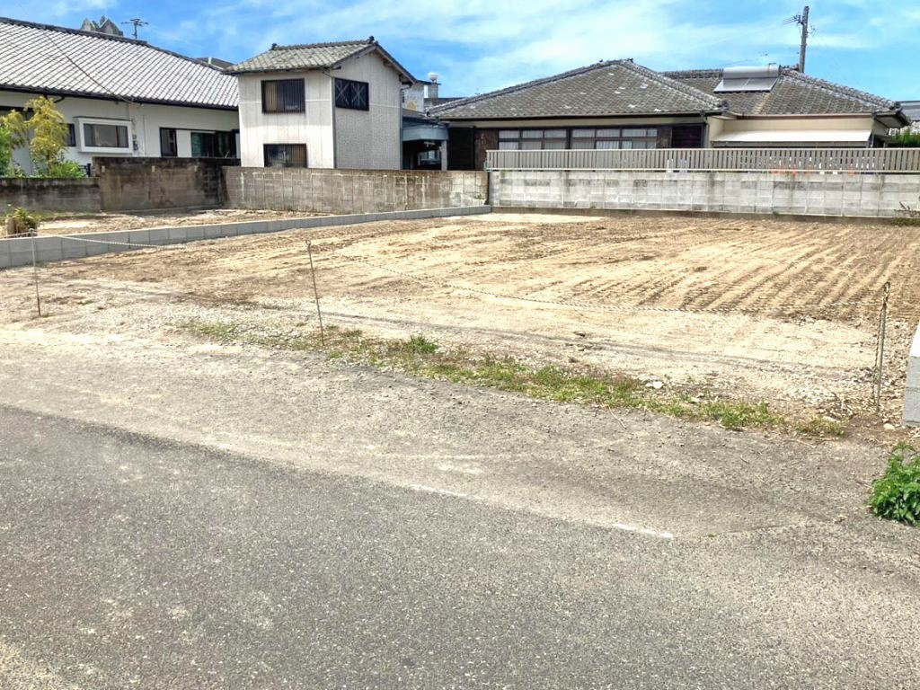 【スーパー車で２分】59.4坪校区：吾田小：吾田中『アップタウン吾田』