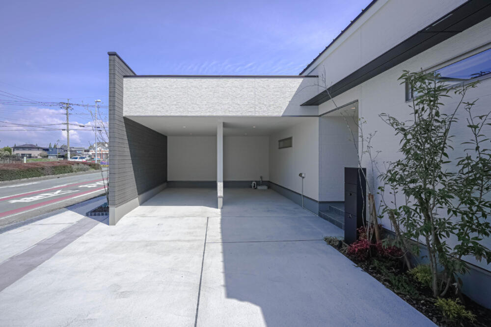 熊本県菊池郡菊陽町原水の平屋ガレージモデル-万代ホーム熊本営業所_熊本県注文住宅