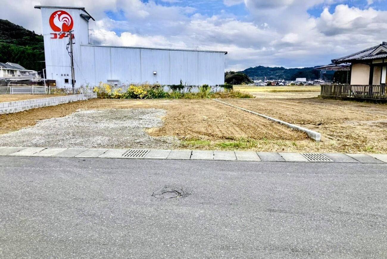 ◇ 駅チカ｜小学校徒歩6分 ◇南郷町『サンタウン南郷』