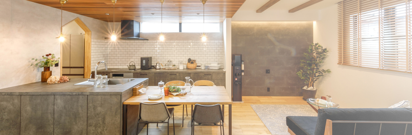 建てたあとも、ずっと続く安心を。これからも、万代ホーム。