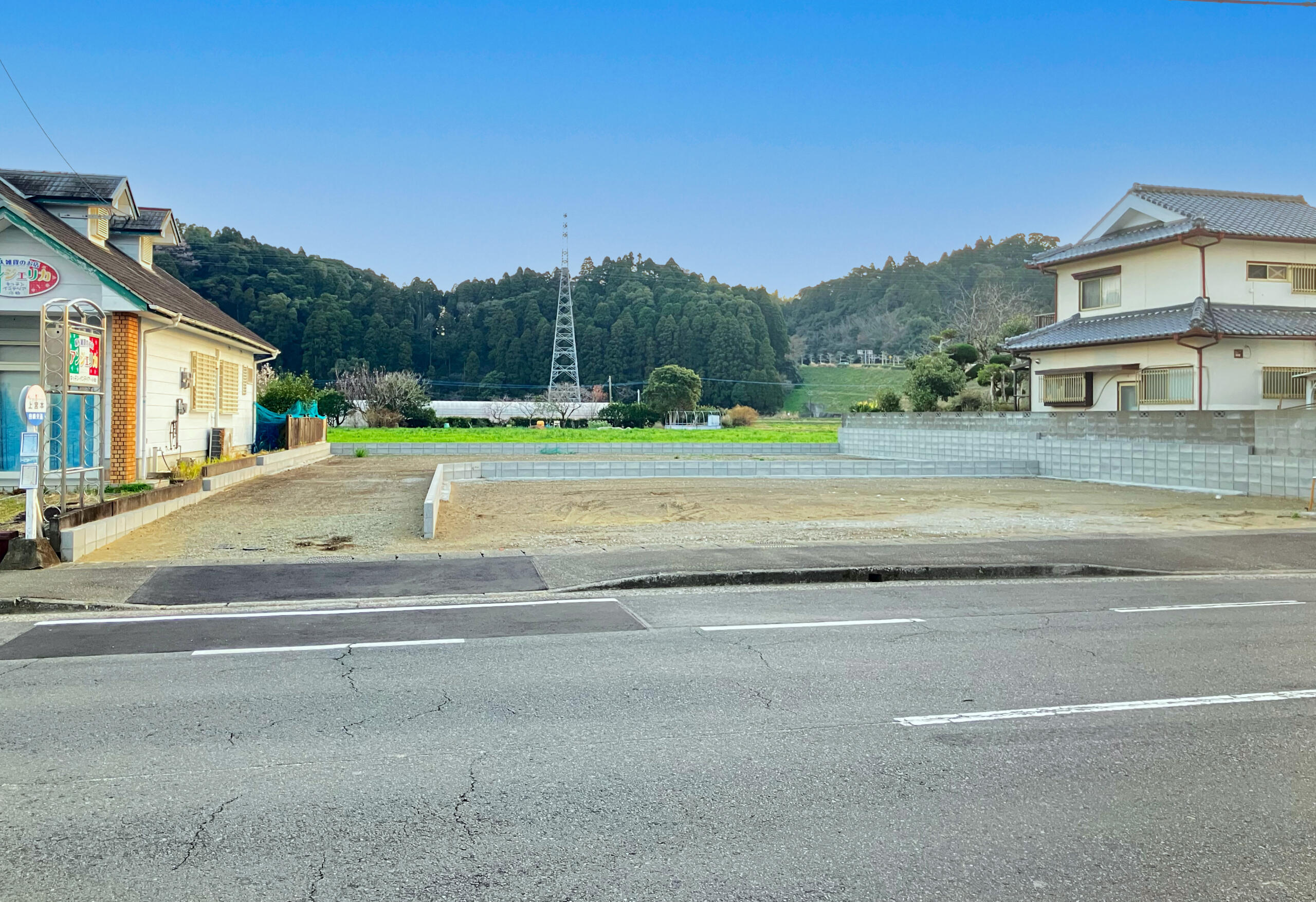 ◇ 緑を眺める暮らし ◇75.02坪・93.88坪『ガーデン佐土原』